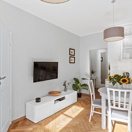 Cute Apartment In The Historic Old Town Of ワルシャワ エクステリア 写真