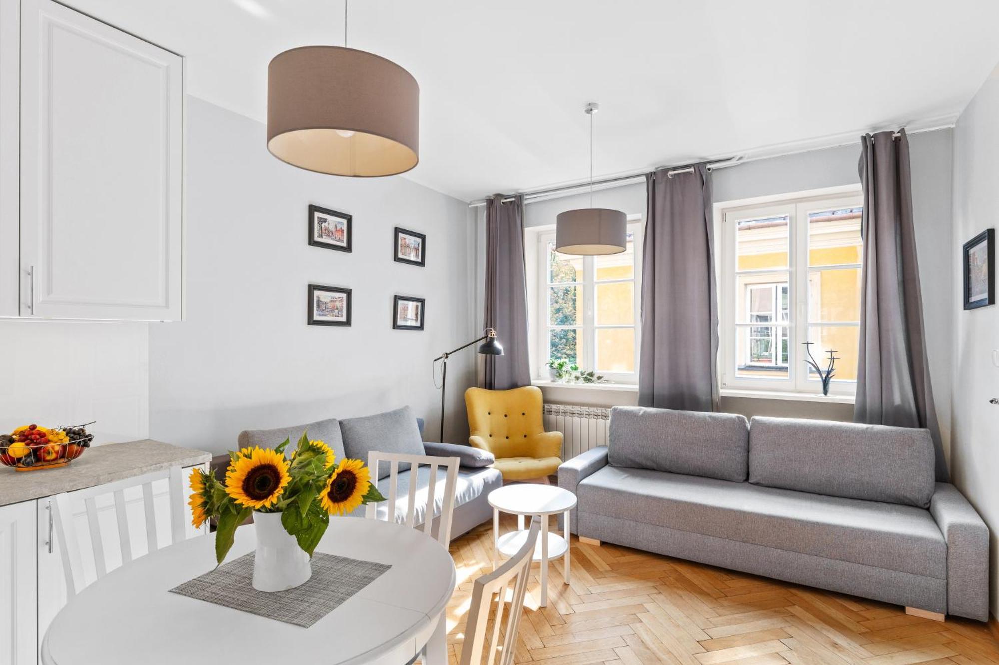 Cute Apartment In The Historic Old Town Of ワルシャワ エクステリア 写真